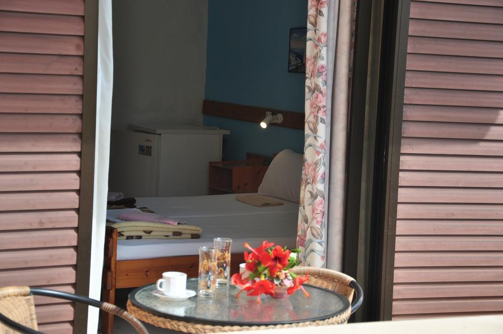 Hotel House Margot Paleocastro Camera foto